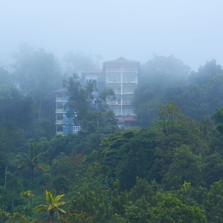 Spice Country Resort Chithirapuram Eksteriør billede