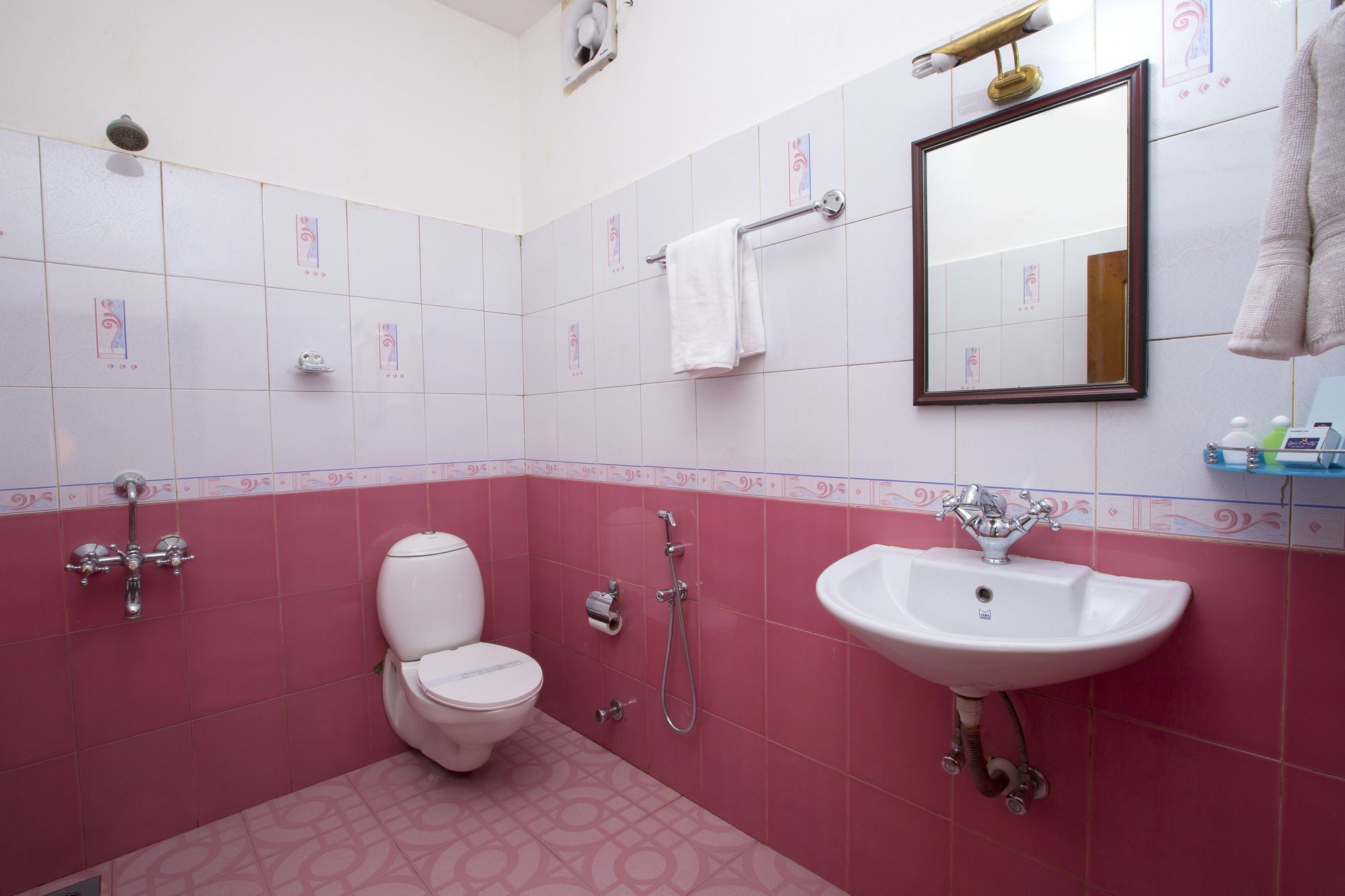 Spice Country Resort Chithirapuram Eksteriør billede
